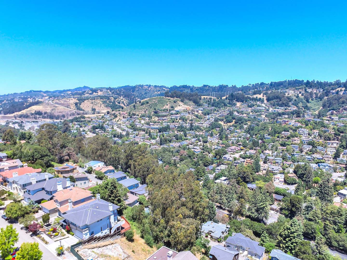 217 Sheridan Rd, Oakland CA