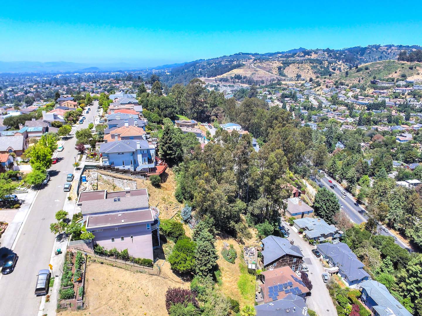 217 Sheridan Rd, Oakland CA