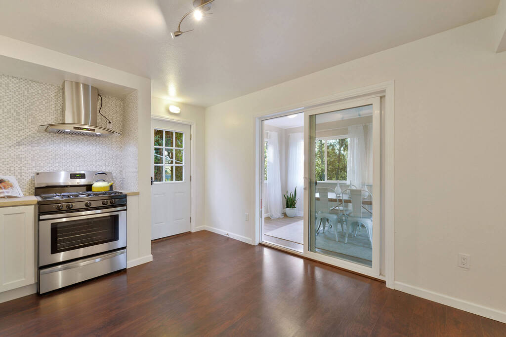 1861-1863 Magellan Dr, Oakland CA