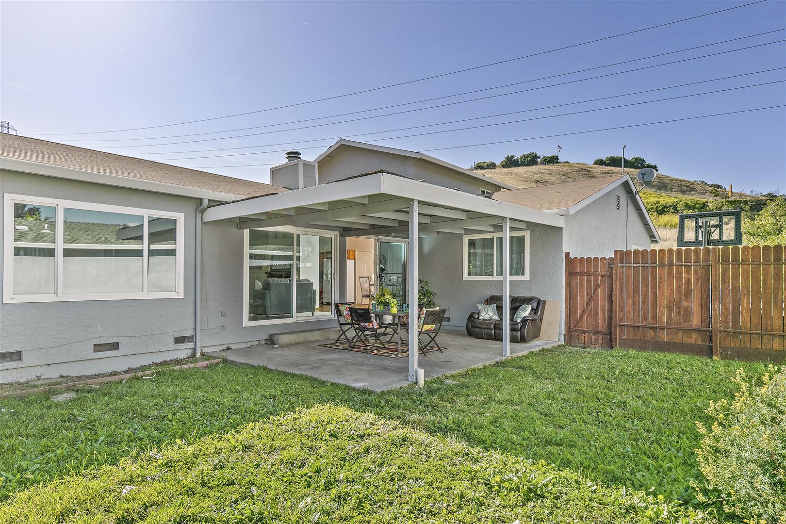 2119 2119 Sarah Dr, Pinole CA