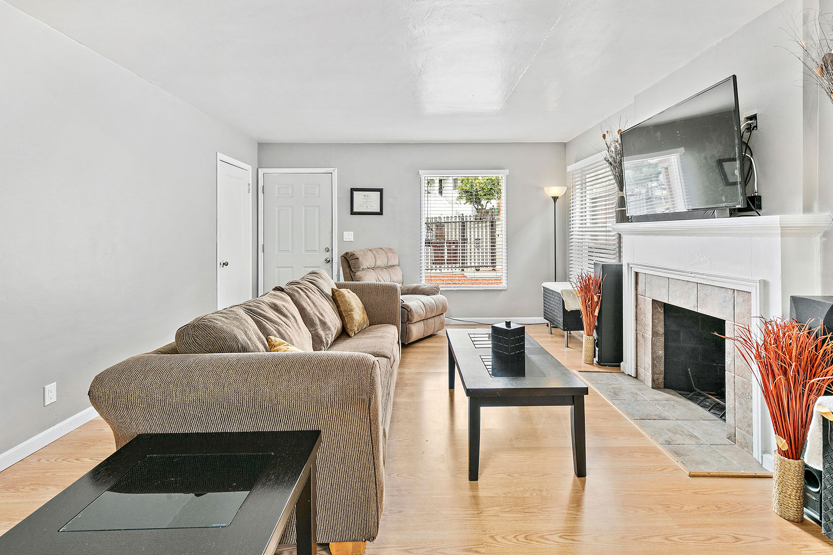 2197 E 24th, Oakland CA