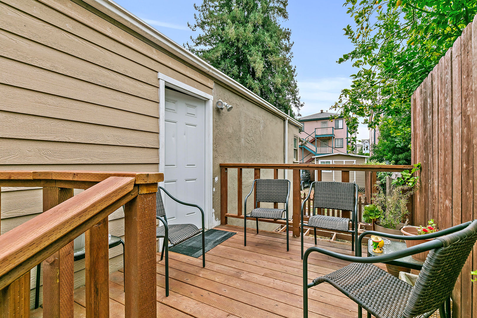 2197 E 24th, Oakland CA