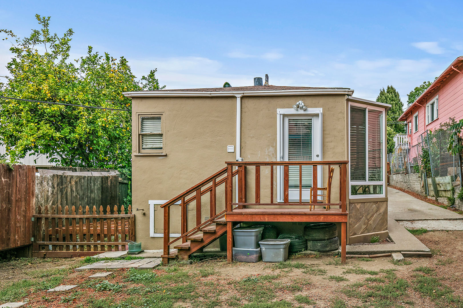 2197 E 24th, Oakland CA
