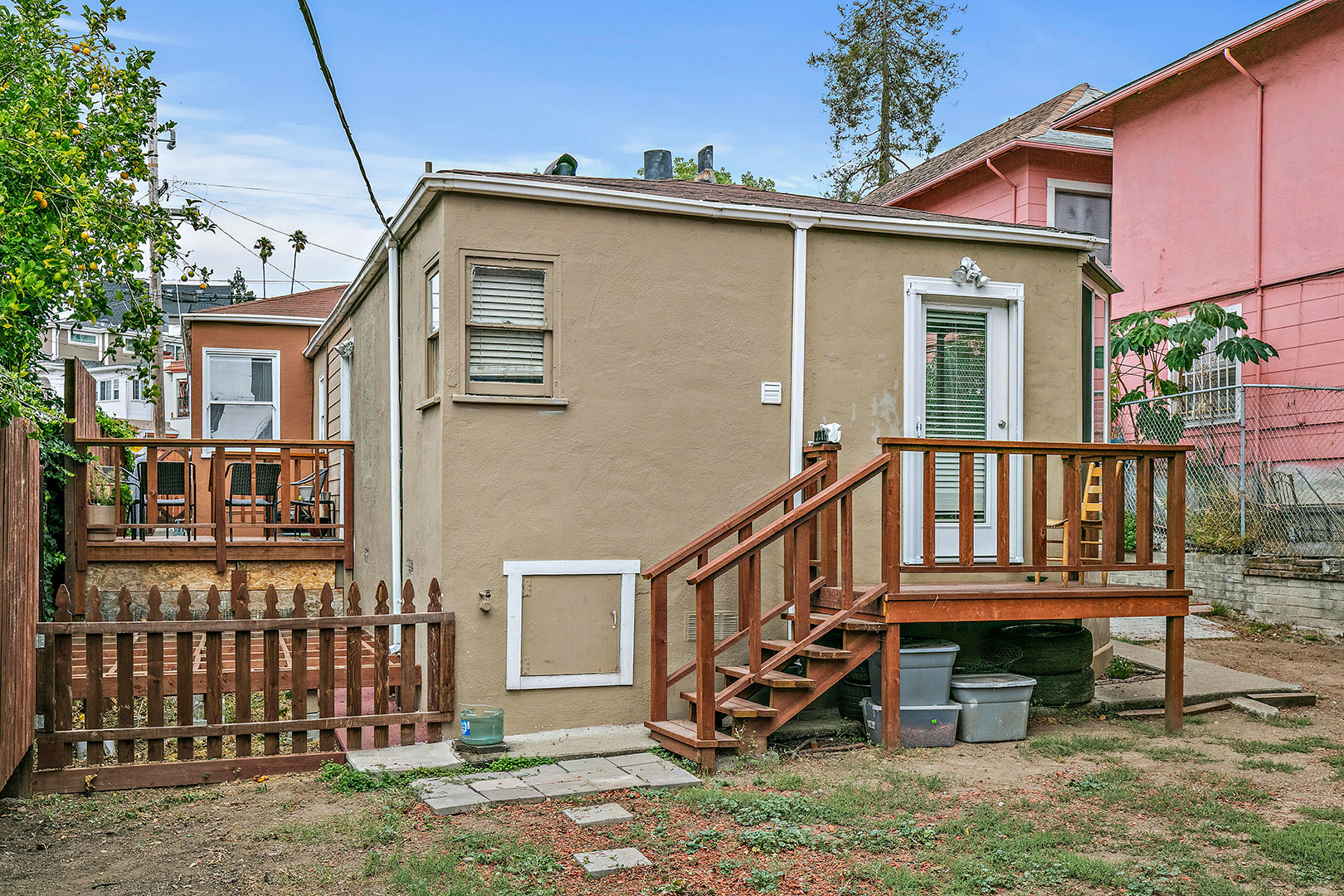 2197 E 24th, Oakland CA