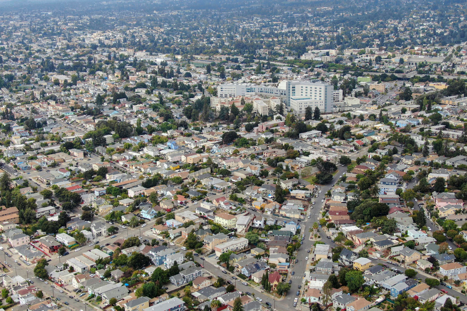 2197 E 24th, Oakland CA