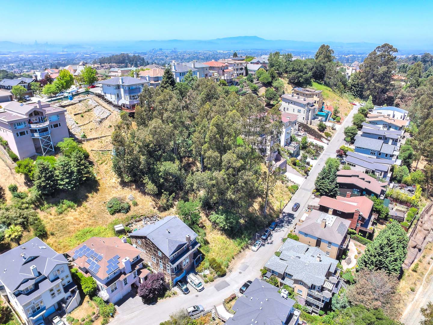 217 Sheridan Rd, Oakland CA