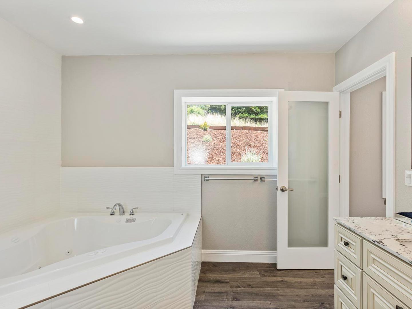 214 Glorietta Blvd, Orinda CA