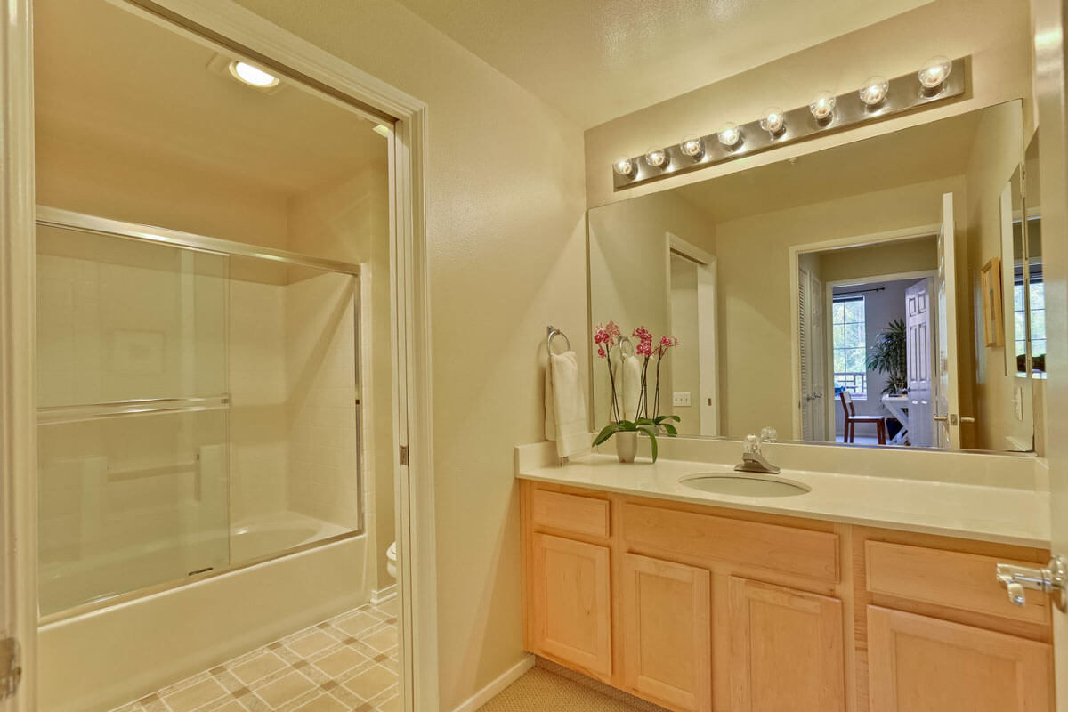 320 Caldecott, 301, Oakland CA