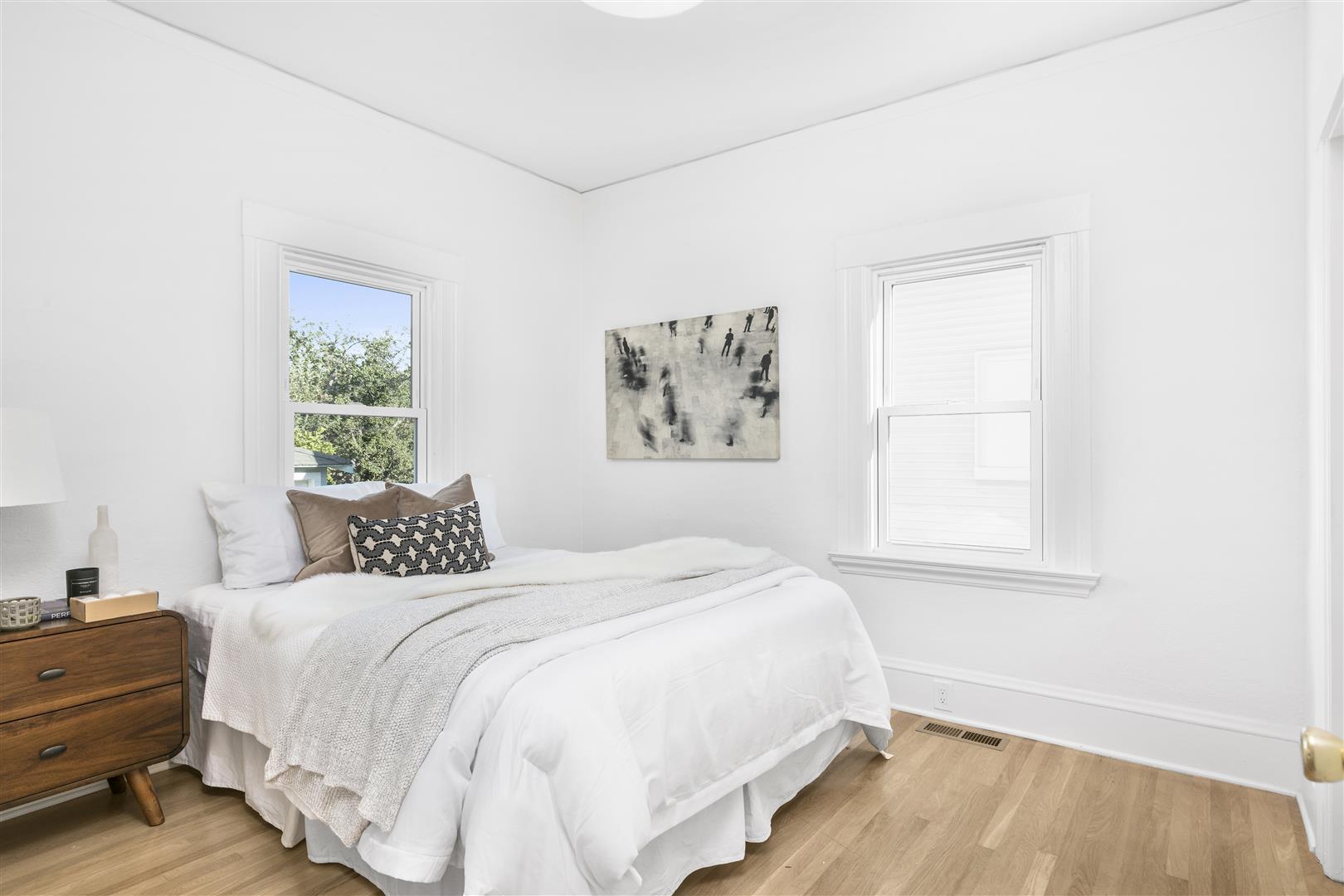 3888 Webster St, Oakland CA