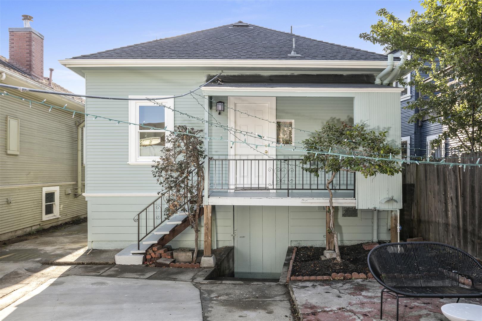3888 Webster St, Oakland CA
