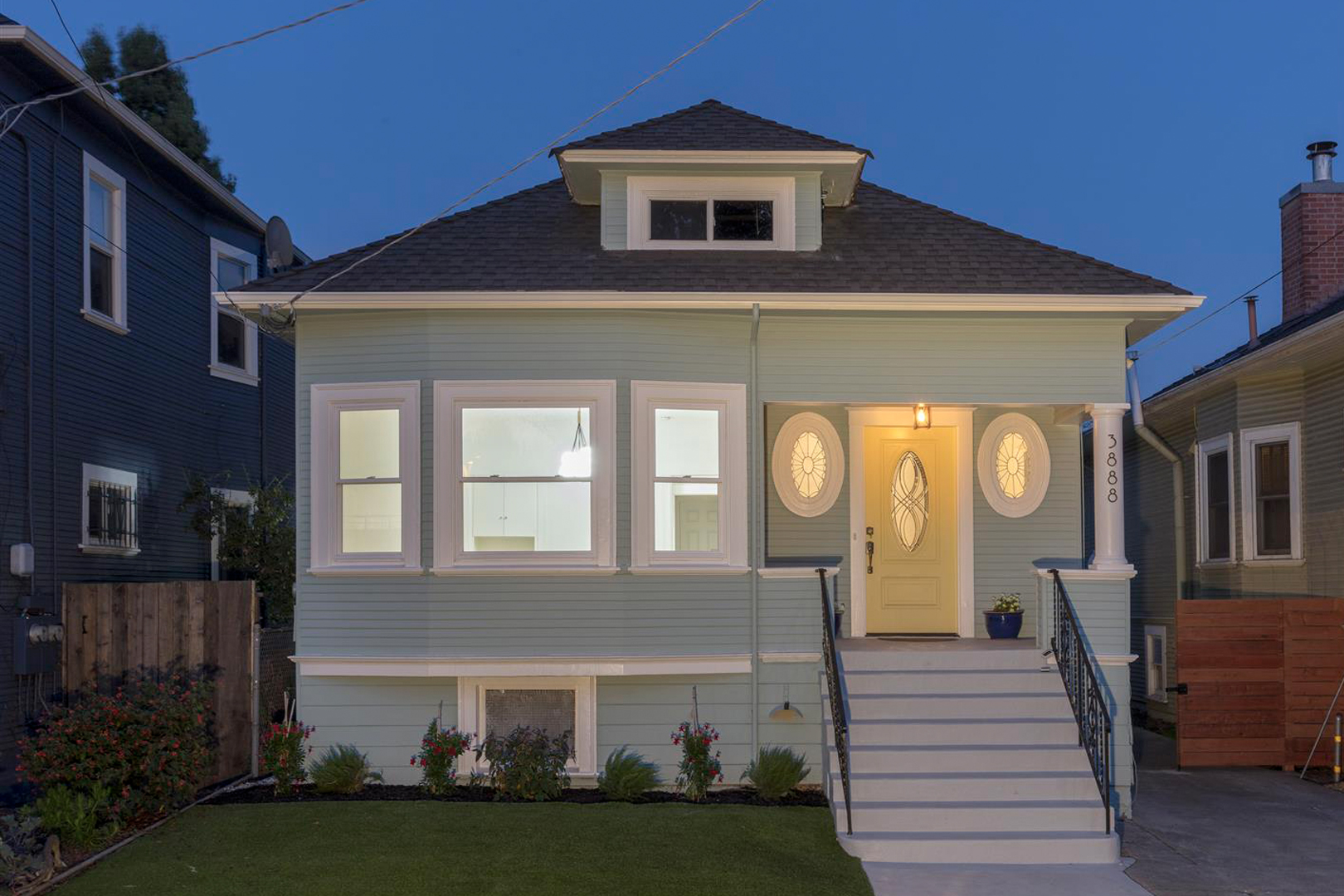 3888 Webster St, Oakland CA