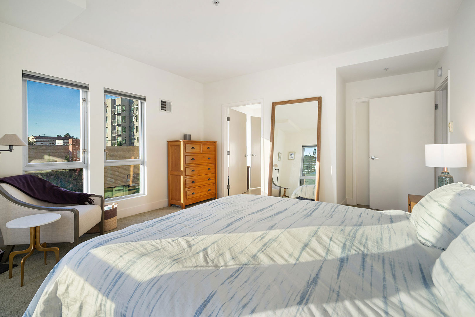 438 W Grand Ave, #401, Oakland CA