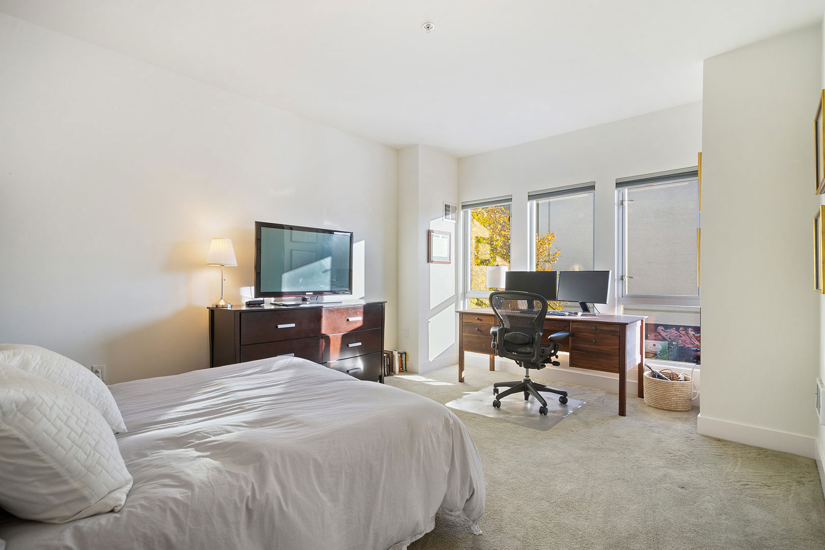 438 W Grand Ave, #401, Oakland CA