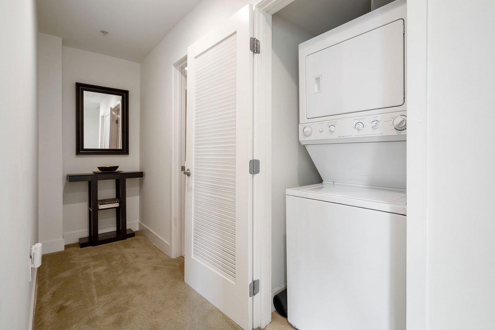 438 W Grand Ave, #401, Oakland CA