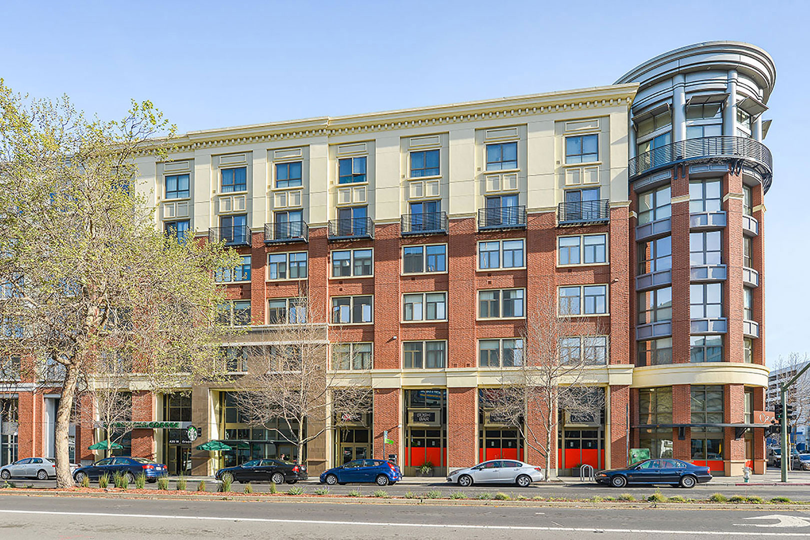 438 W Grand Ave, #401, Oakland CA