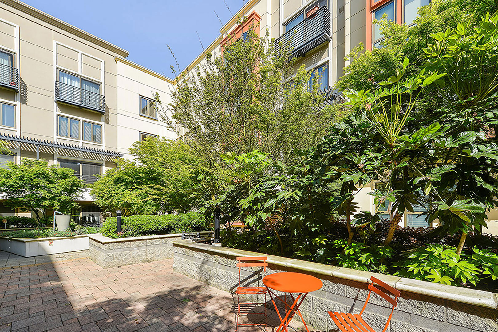 438 W Grand Ave, #401, Oakland CA