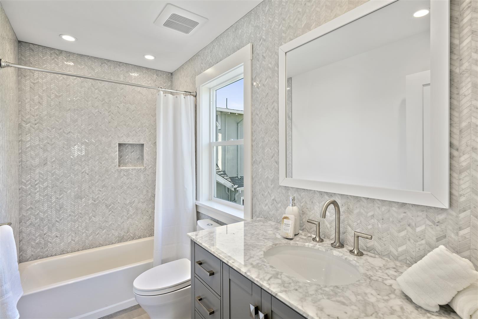 466 Rich St, Oakland CA