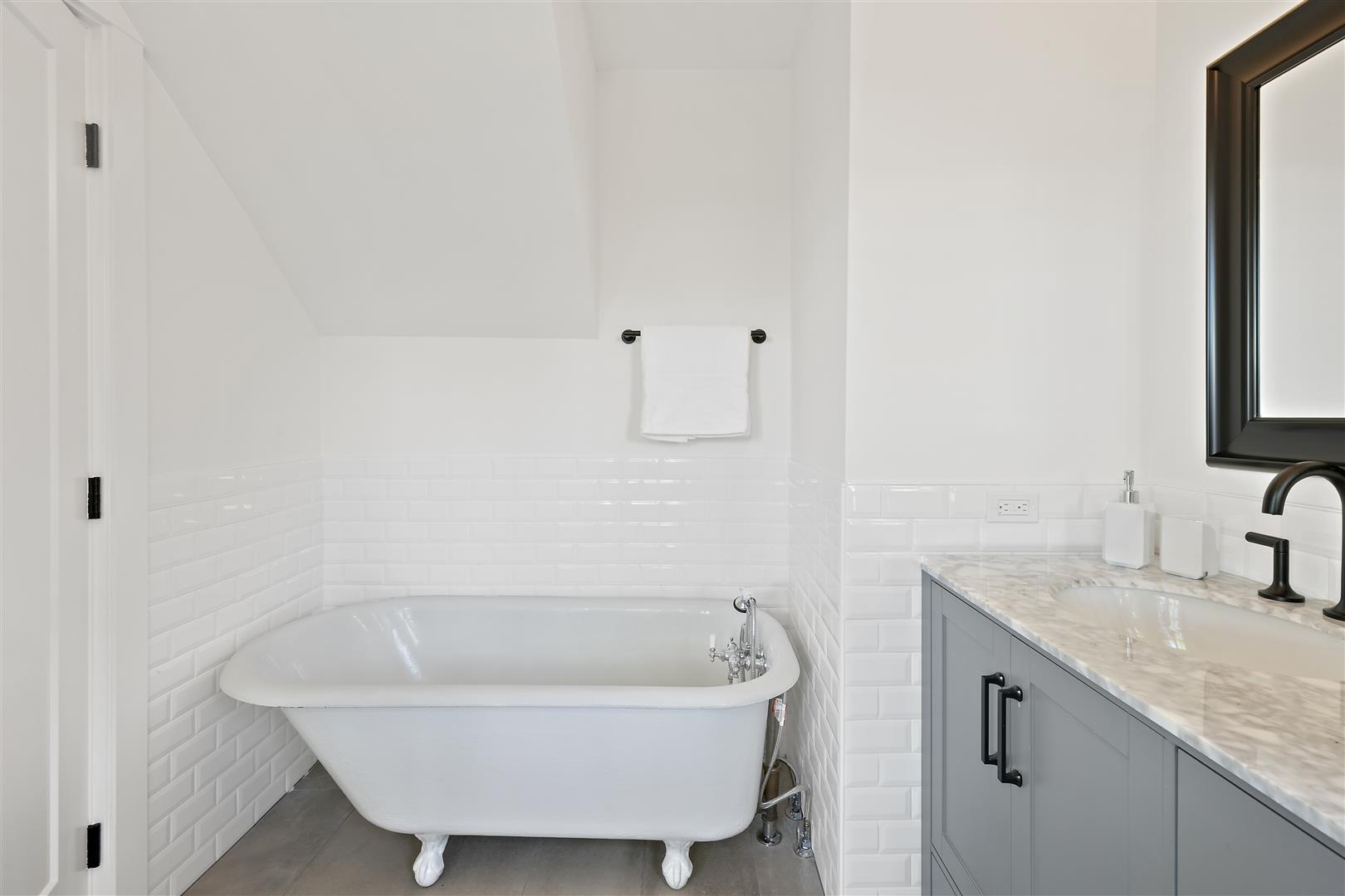 466 Rich St, Oakland CA