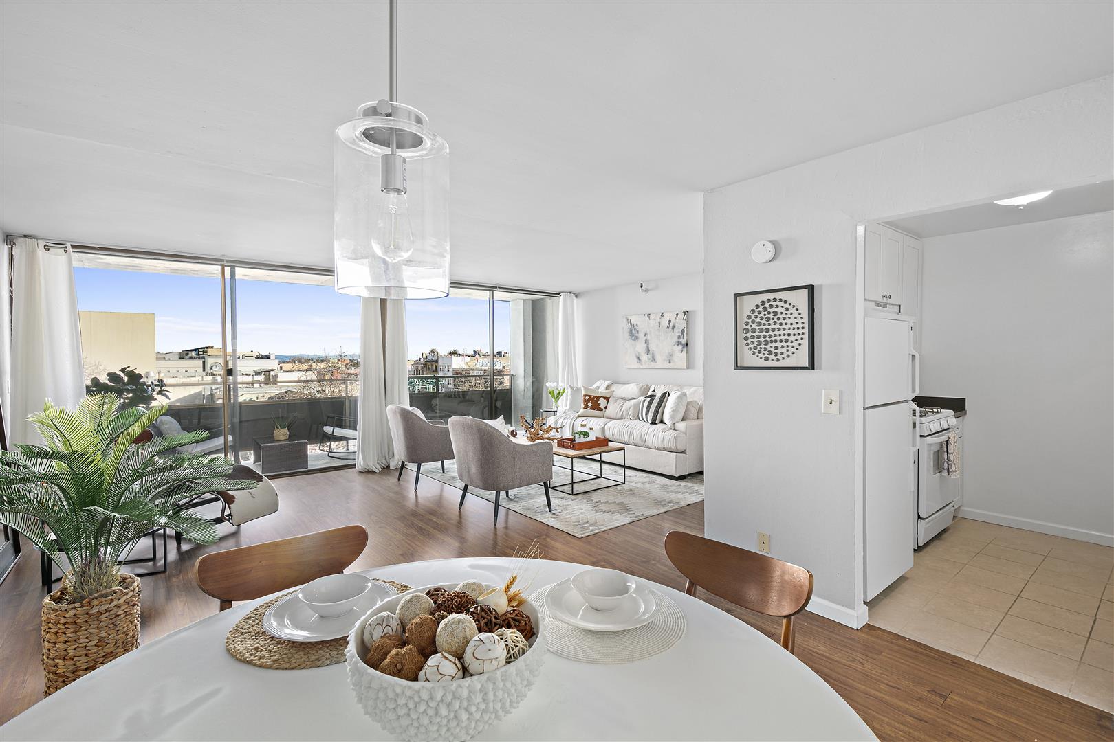 801 Franklin St, #421, Oakland CA