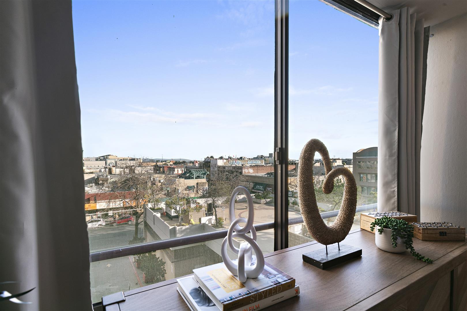 801 Franklin St, #421, Oakland CA