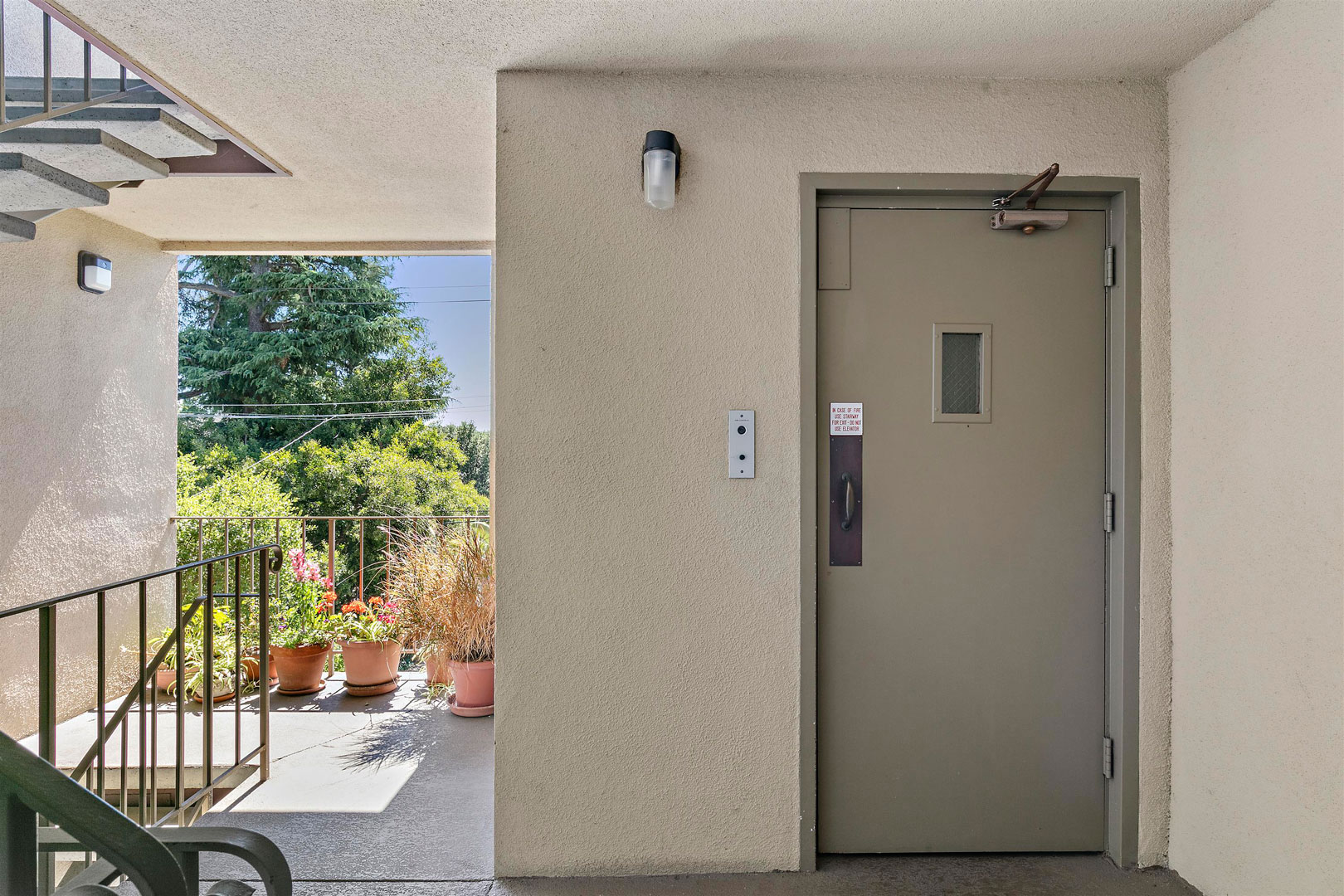 94 Bayo Vista Ave, #203, Oakland CA