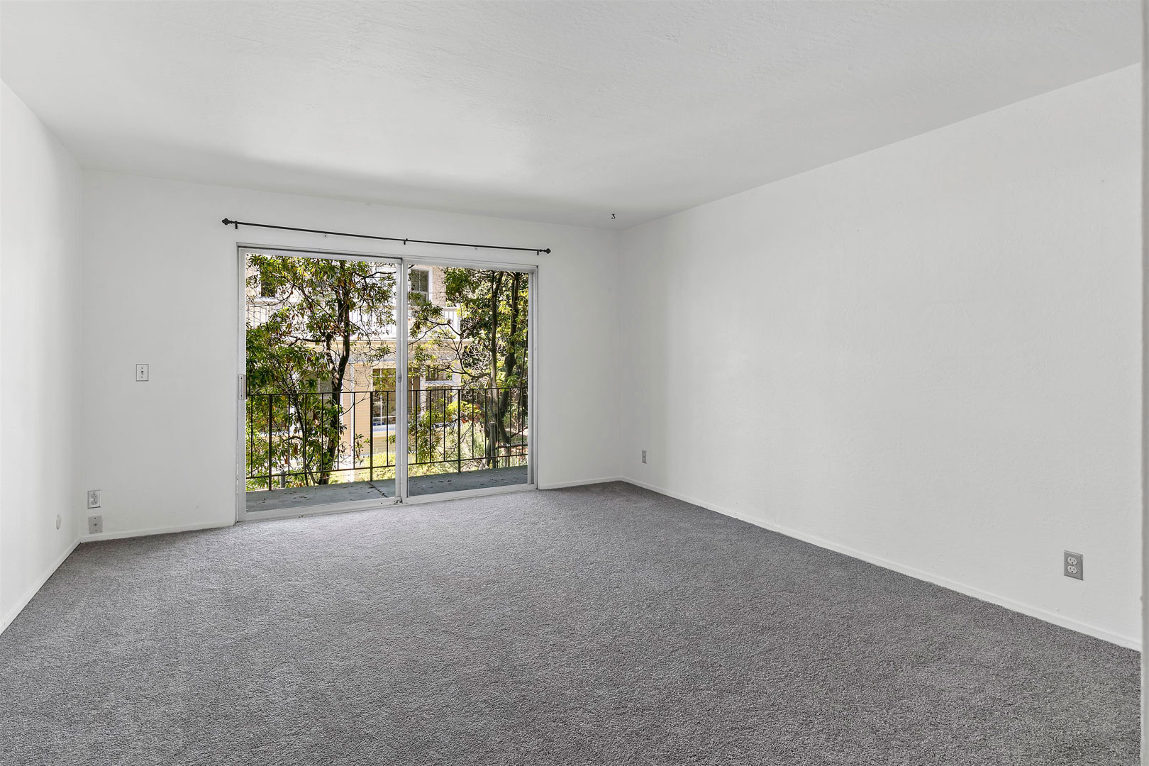 94 Bayo Vista Ave, #203, Oakland CA